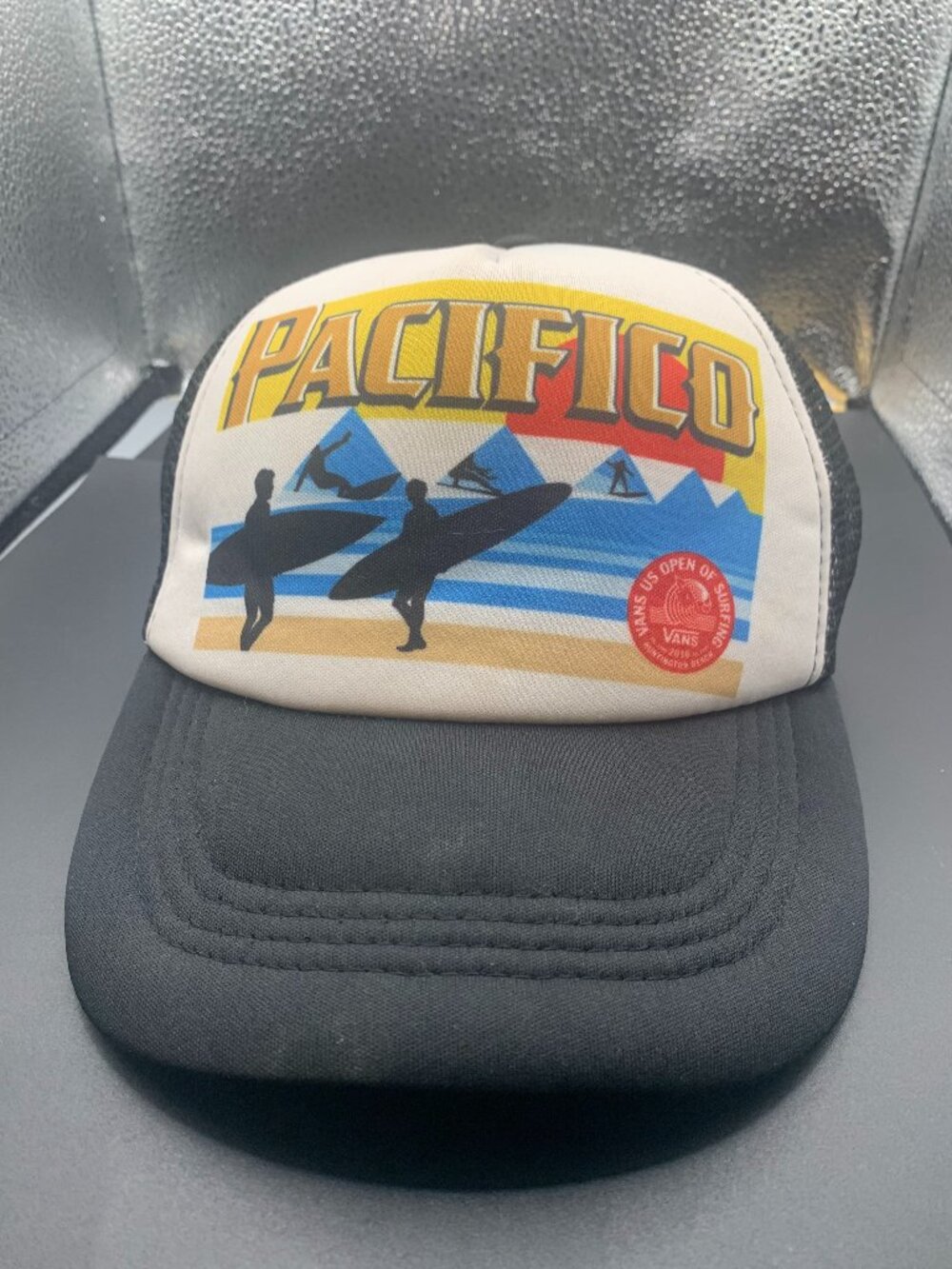 Pacifico Black & White  Snapback Trucker Hat ONE SIZE  SELLING AS IS